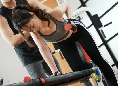 Họ âm ái với nhau